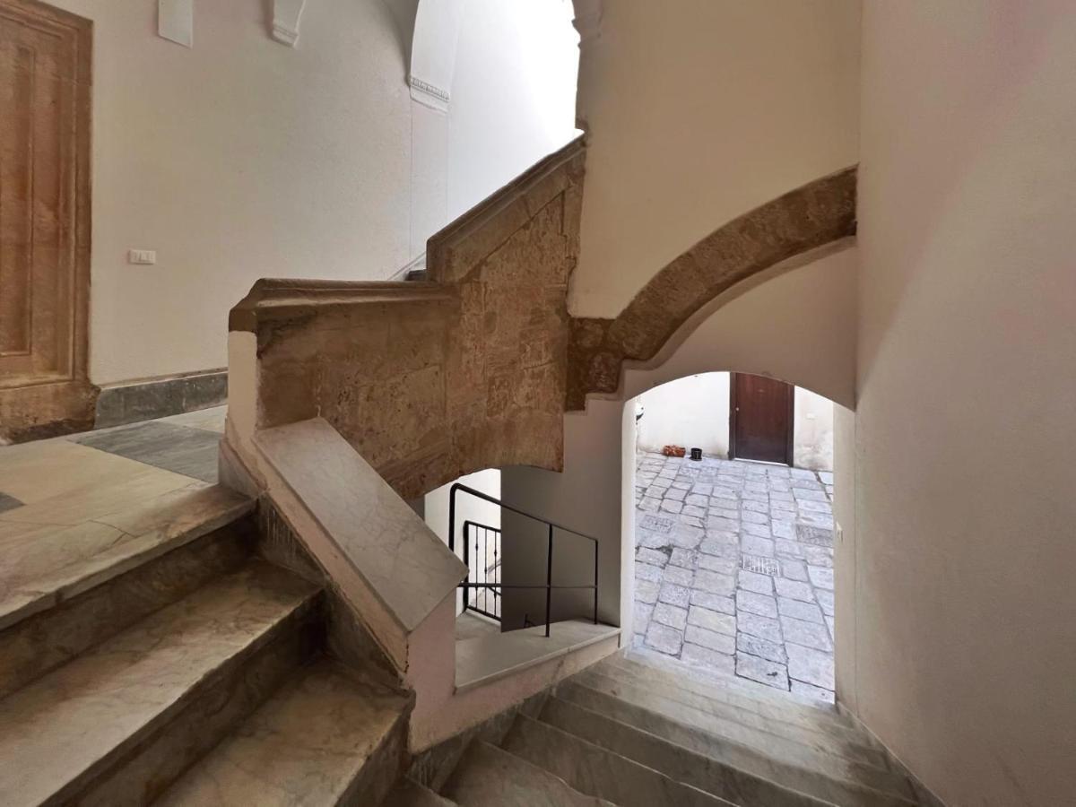 Sant'Andrea - Luxury Rooms In Vucciria Palermo Exteriör bild